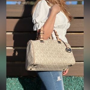 Michael Kors MK Speedy Bag Tote style